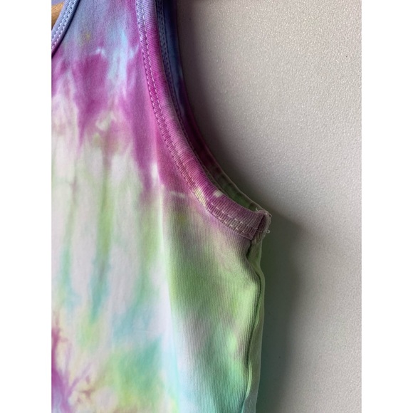 Tye dye soft summer tank - Picture 3 of 7